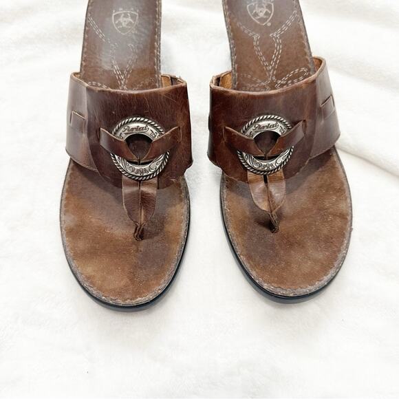 Ariat Brown Leather Sandals t strap with Silver Accent size 9 wedge cowgirl - Picture 2 of 14